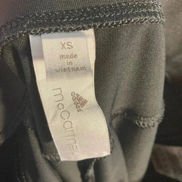 Adidas by Stella McCartney  black capri leggings - Picture 6 of 7